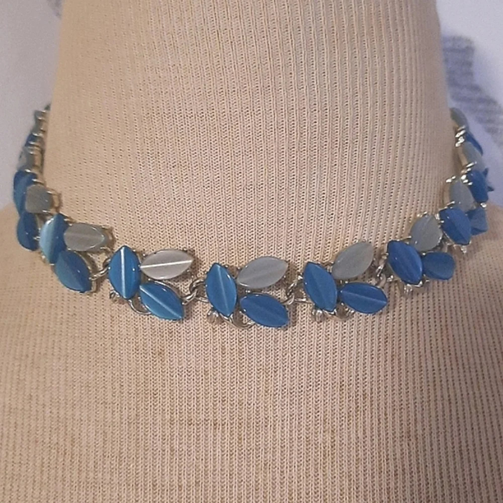Vintage Two-Toned Blue Choker Necklace